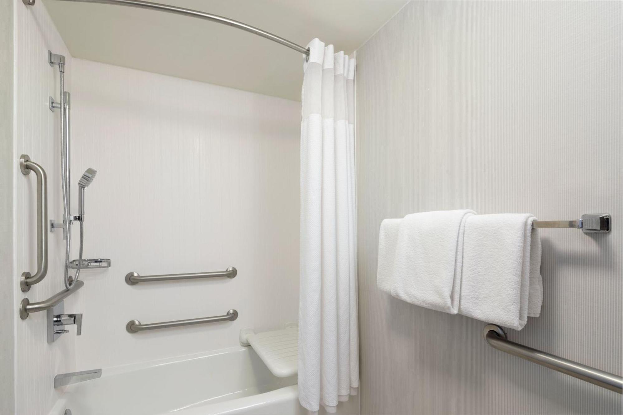 Courtyard By Marriott- Austin Round Rock Hotel Bagian luar foto